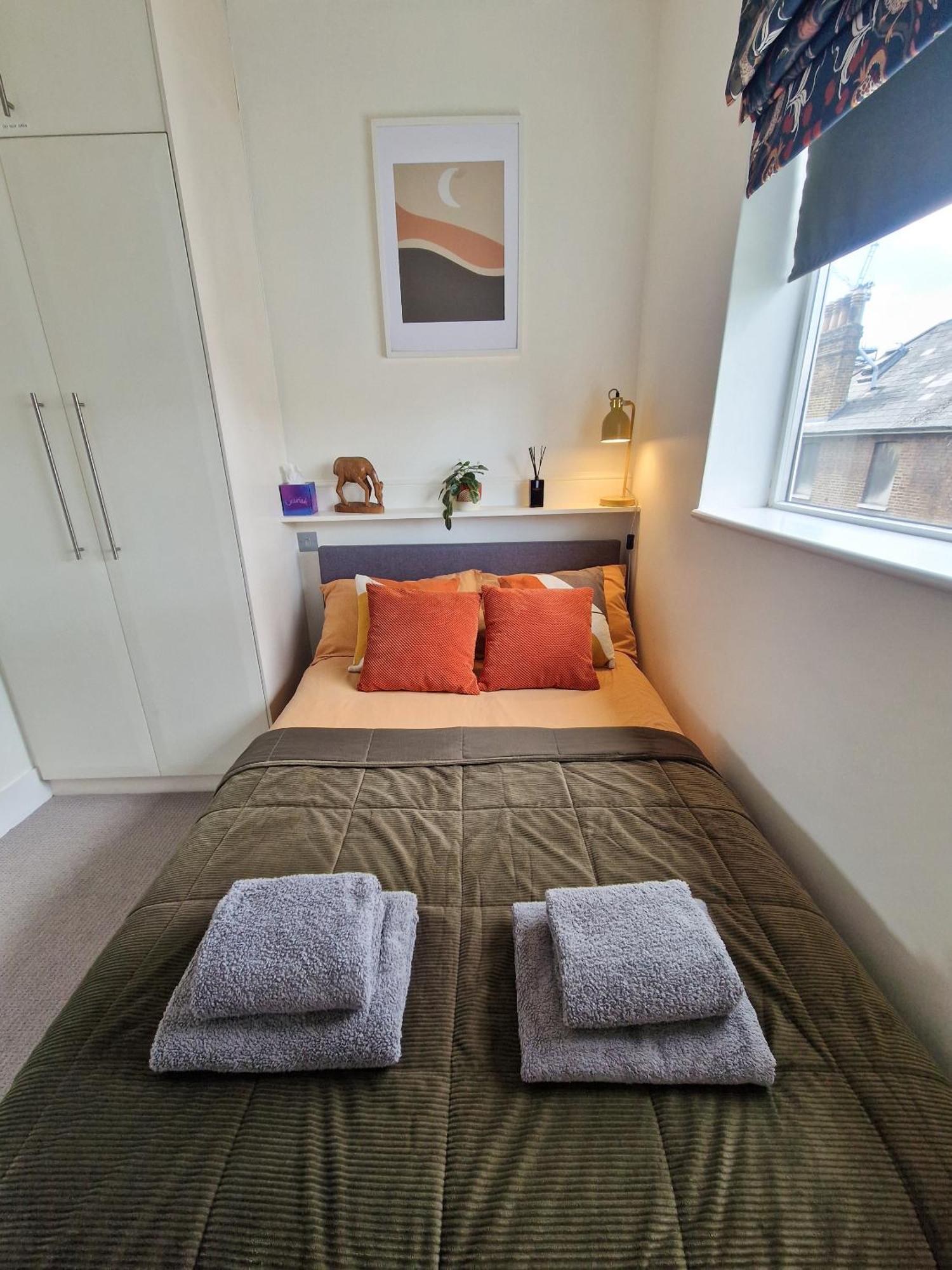 1-Bed Apartment, Close To Kensington Olympia With Free Wi-Fi & Netflix London Luaran gambar
