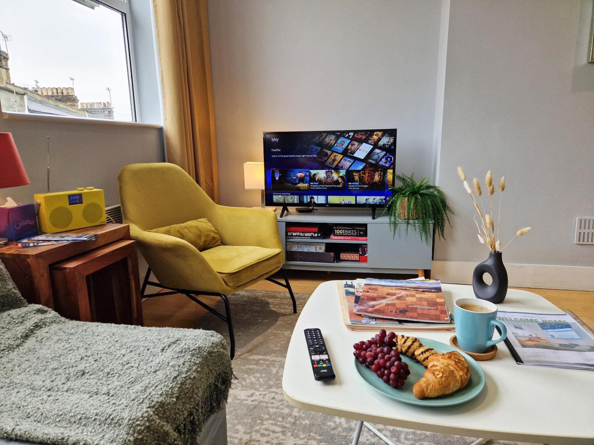 1-Bed Apartment, Close To Kensington Olympia With Free Wi-Fi & Netflix London Luaran gambar