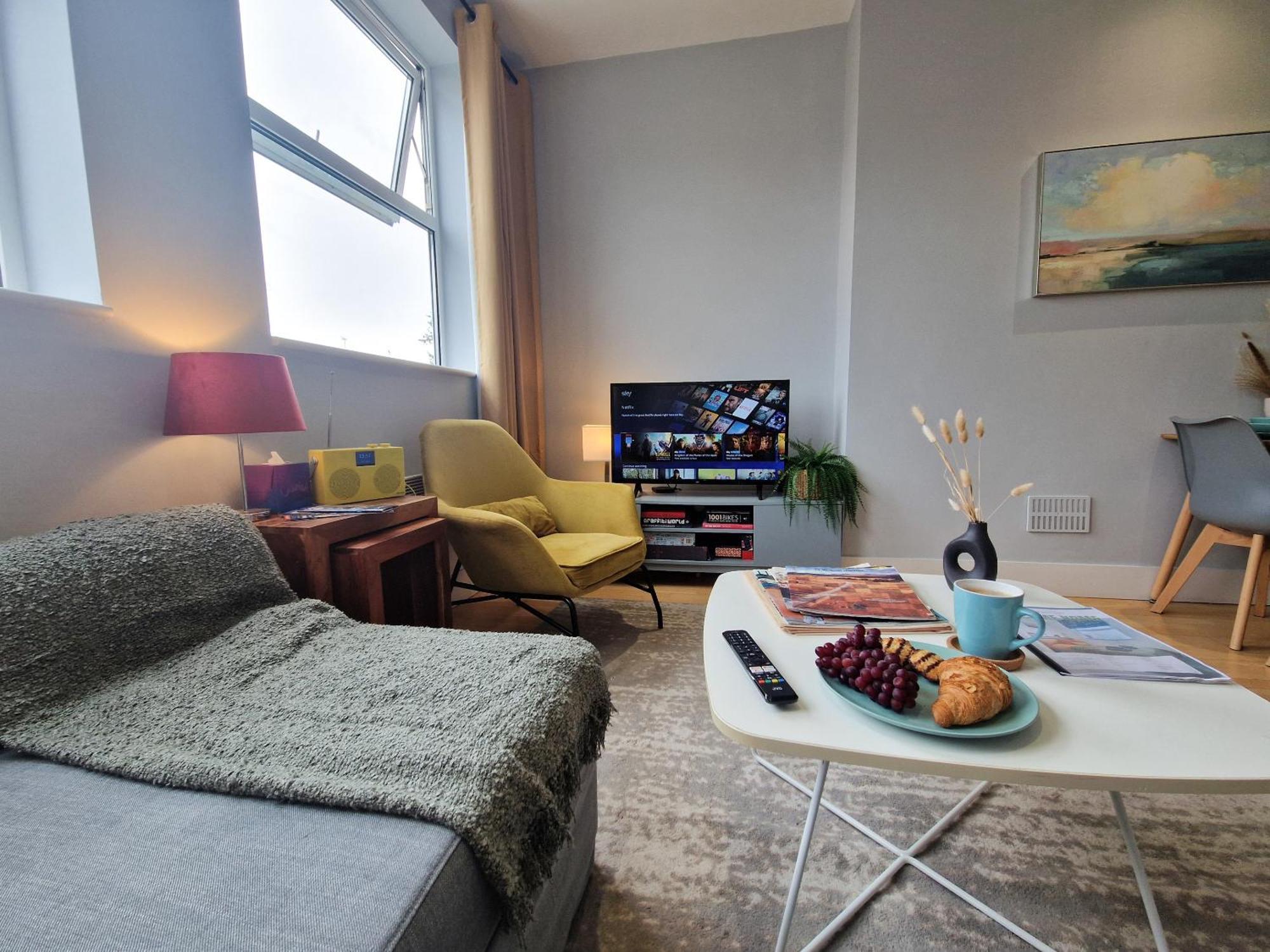 1-Bed Apartment, Close To Kensington Olympia With Free Wi-Fi & Netflix London Luaran gambar