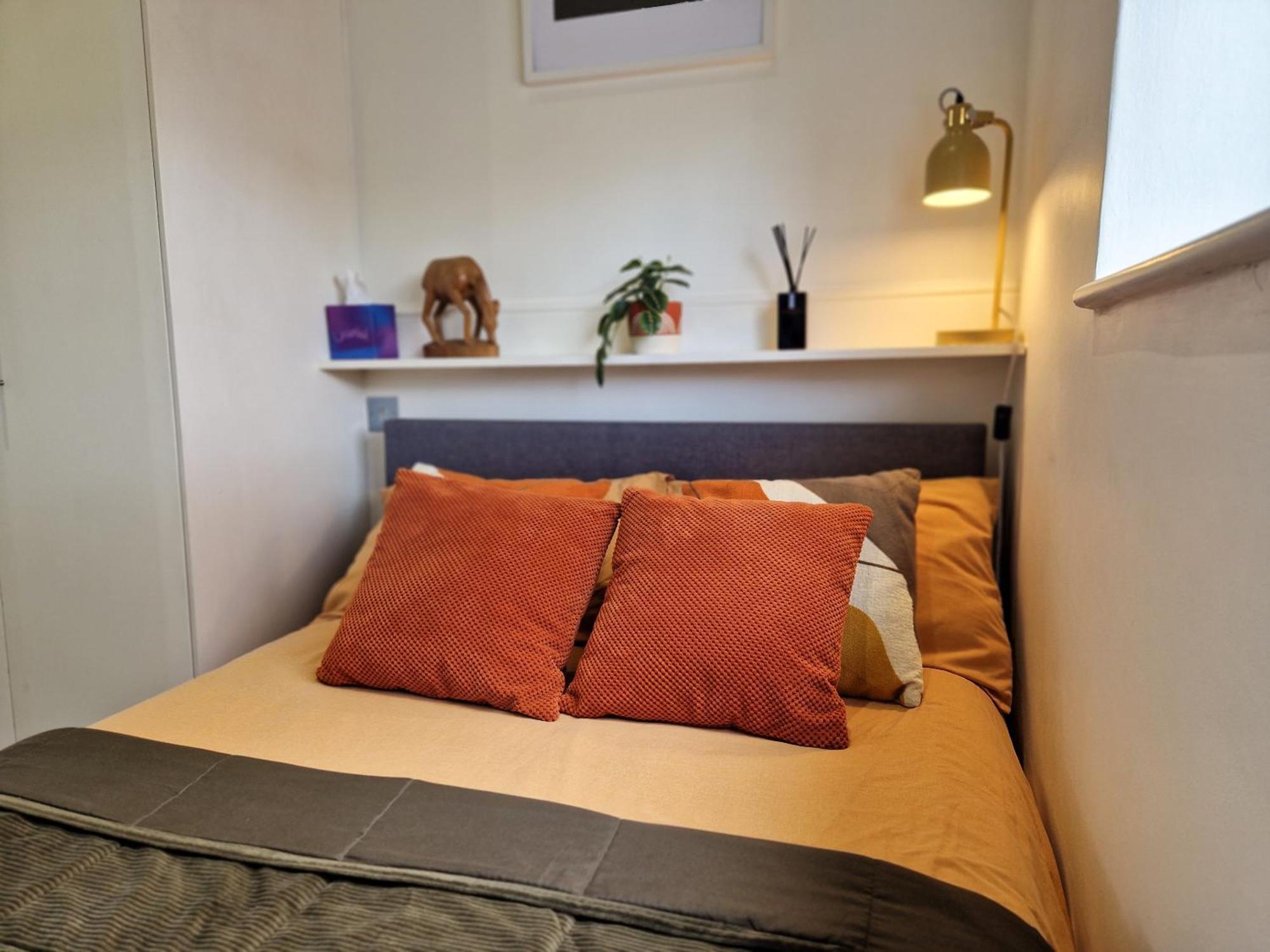 1-Bed Apartment, Close To Kensington Olympia With Free Wi-Fi & Netflix London Luaran gambar