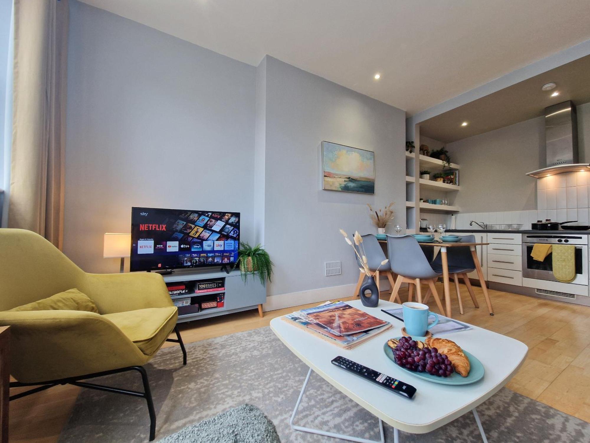 1-Bed Apartment, Close To Kensington Olympia With Free Wi-Fi & Netflix London Luaran gambar