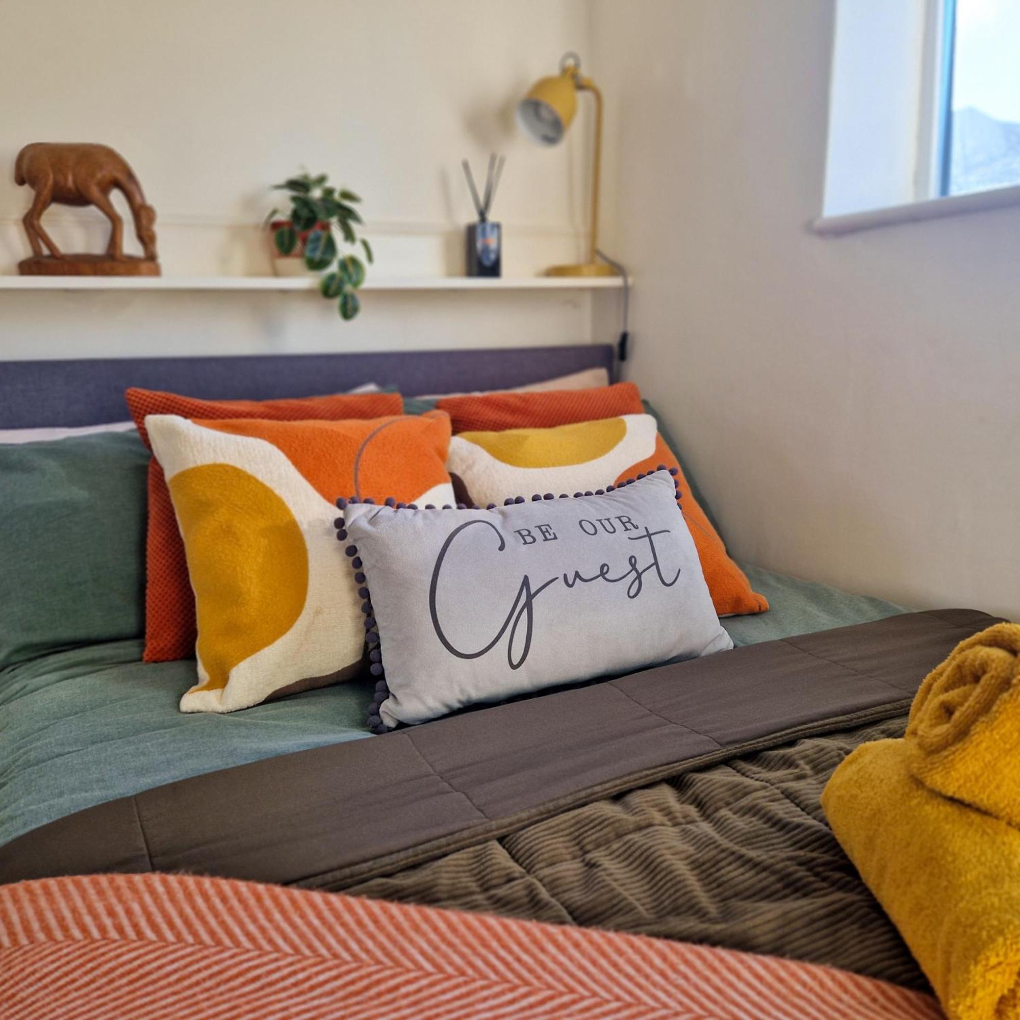1-Bed Apartment, Close To Kensington Olympia With Free Wi-Fi & Netflix London Luaran gambar